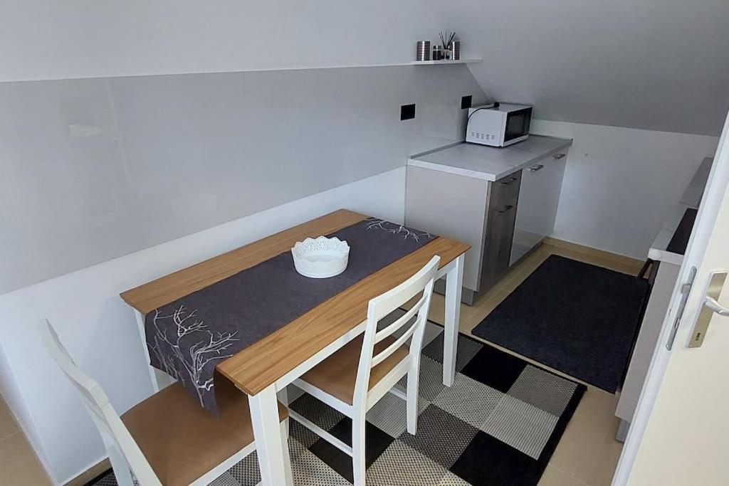 Jo-Ma Apartma - Free Parking Любляна Екстер'єр фото